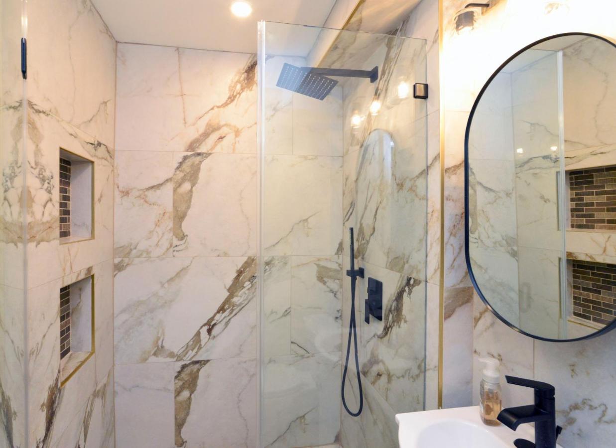 Modern Two Bedroom Condo - Boston Stoneham 외부 사진