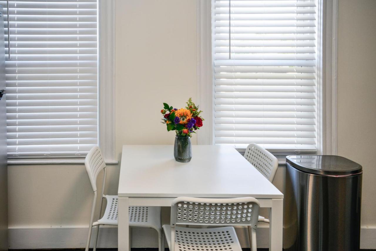 Modern Two Bedroom Condo - Boston Stoneham 외부 사진