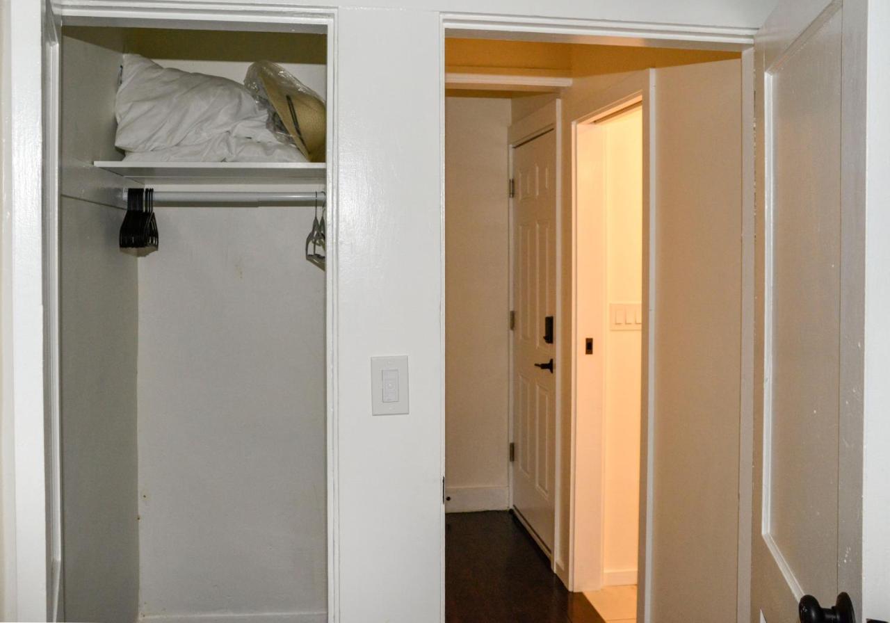 Modern Two Bedroom Condo - Boston Stoneham 외부 사진