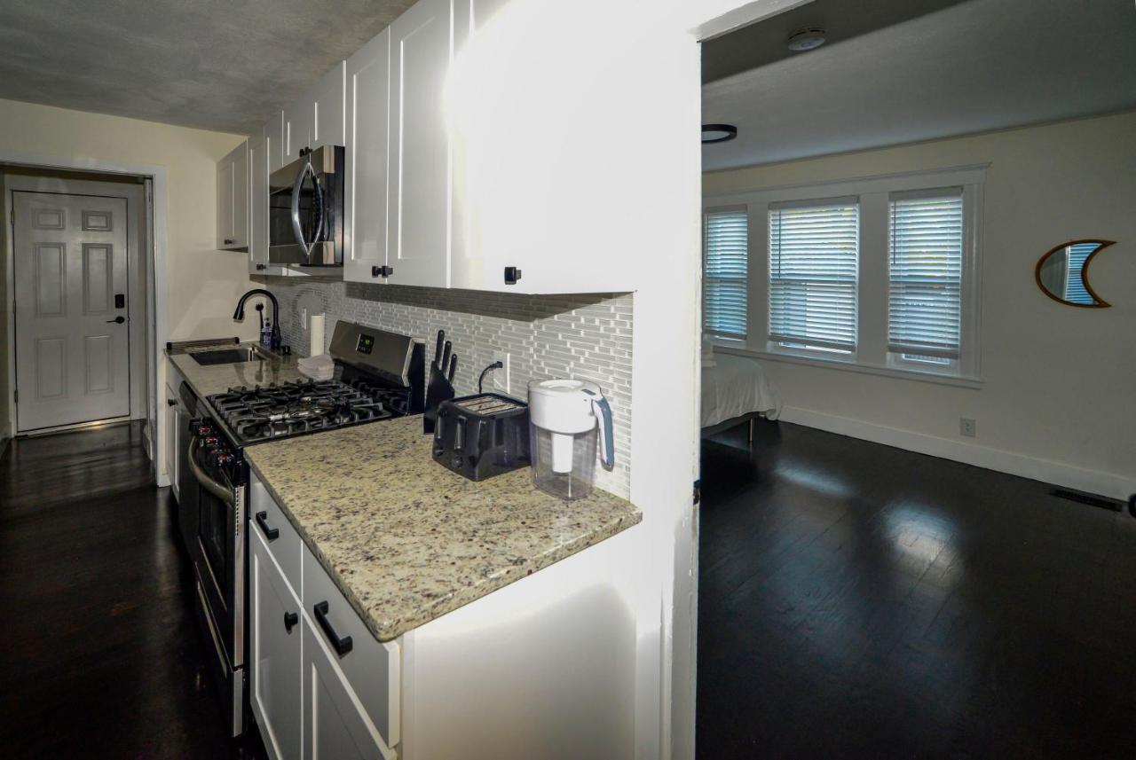 Modern Two Bedroom Condo - Boston Stoneham 외부 사진