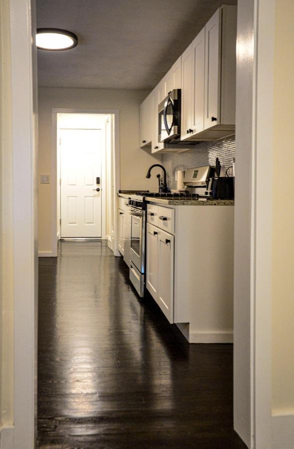 Modern Two Bedroom Condo - Boston Stoneham 외부 사진