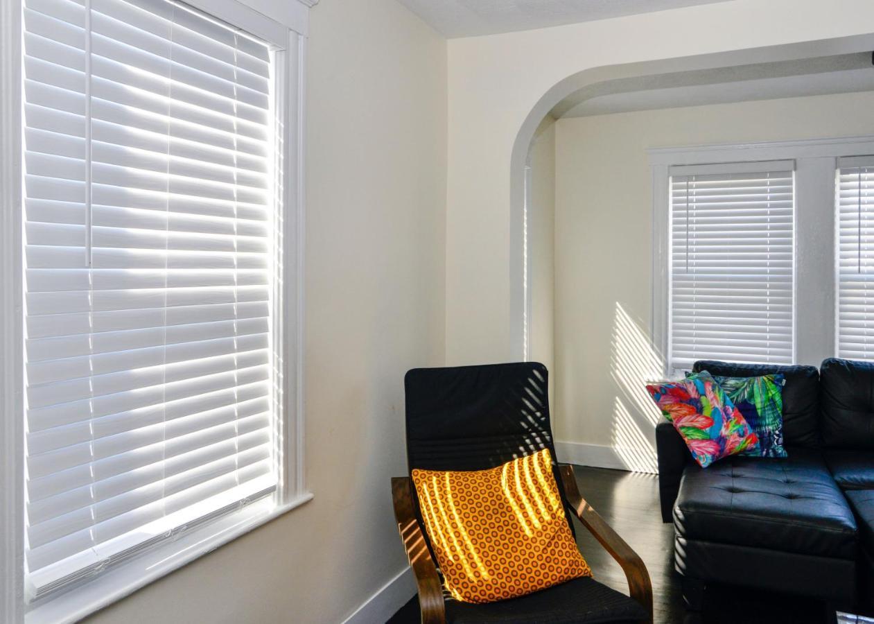 Modern Two Bedroom Condo - Boston Stoneham 외부 사진