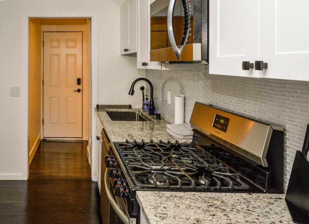Modern Two Bedroom Condo - Boston Stoneham 외부 사진