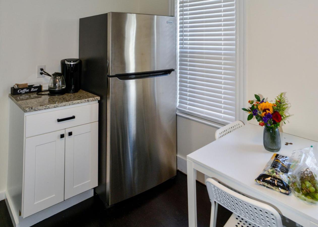 Modern Two Bedroom Condo - Boston Stoneham 외부 사진